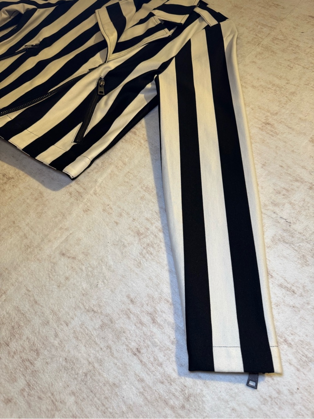 Forever 21 Black & White Striped Moto Jacket - Picture 3 of 12